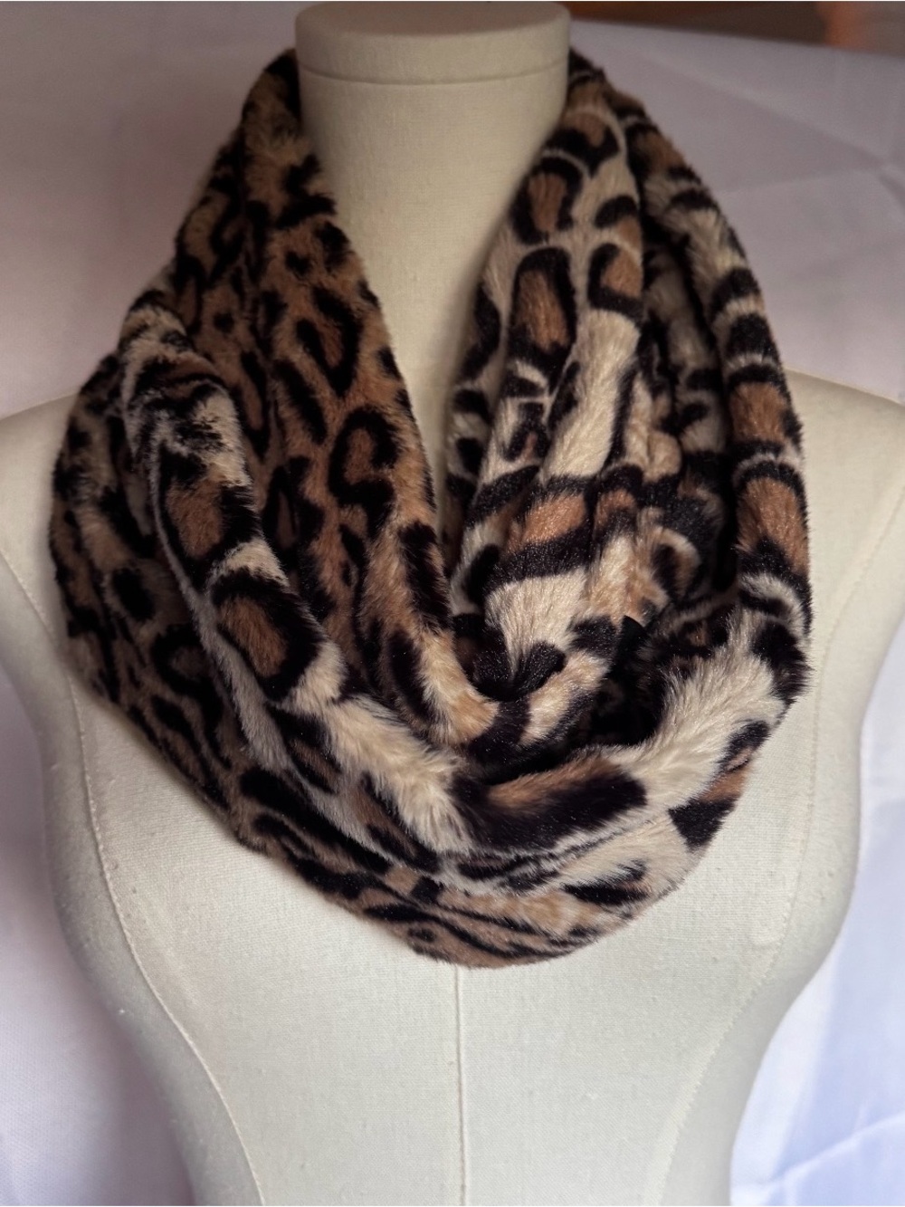 Cejon Faux Fur Leopard Print Infinity Scarf - Brown & Black